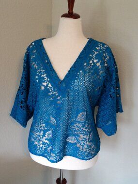 Women's Blue Knit Outer Cover